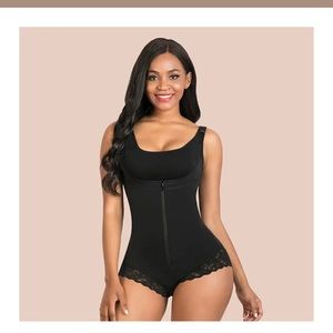 ShaperX fitness bodysuit size Large NWT